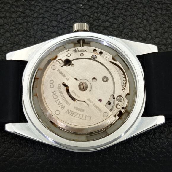 Vintage 1987 Disney Citizen Automatic Mens Silver Watch W/daydate & Yellow accen - Picture 9 of 9